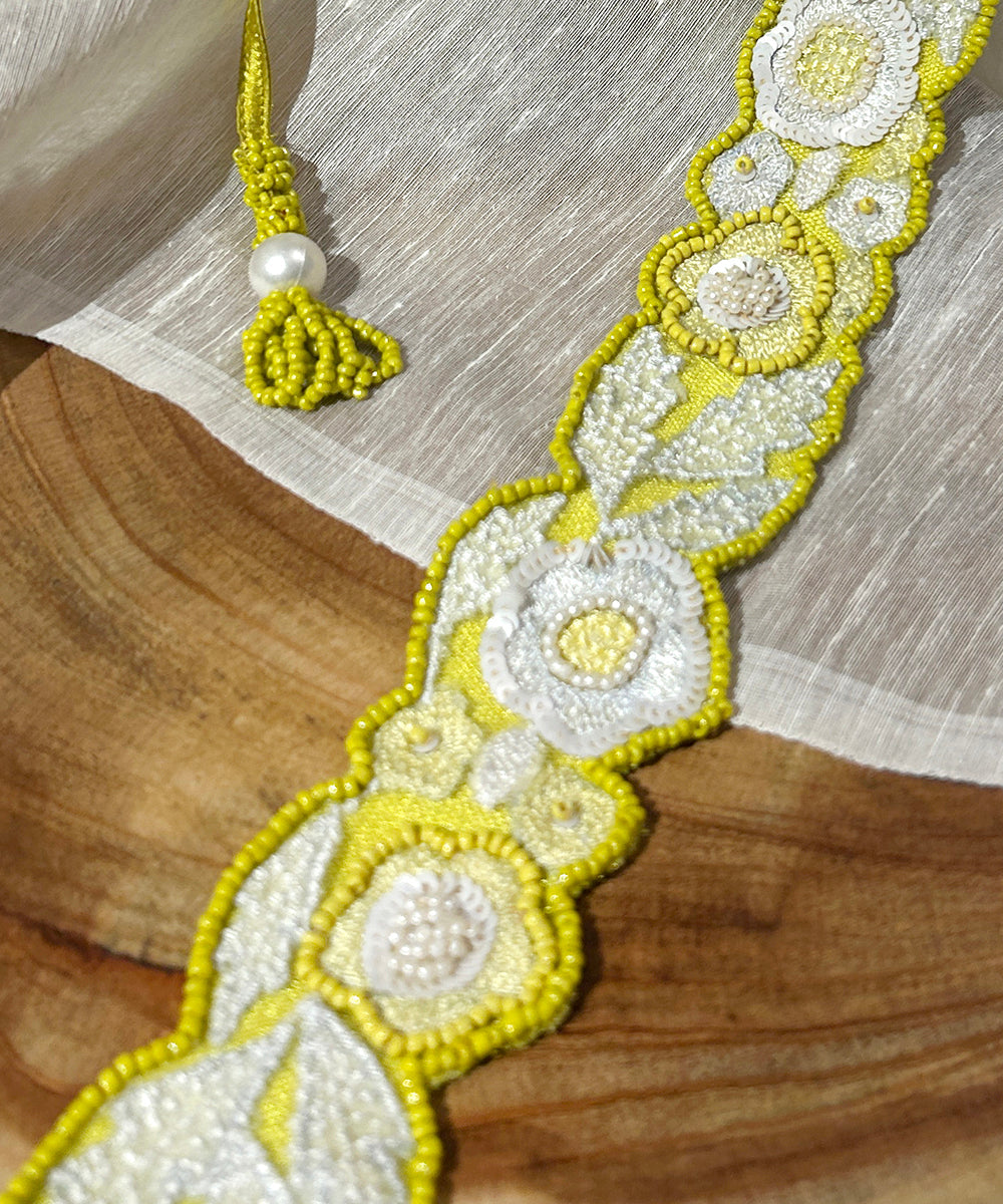 Yellow_Waist_Belt_With_Beaded_Embroidery_And_Tassels_WeaverStory_02