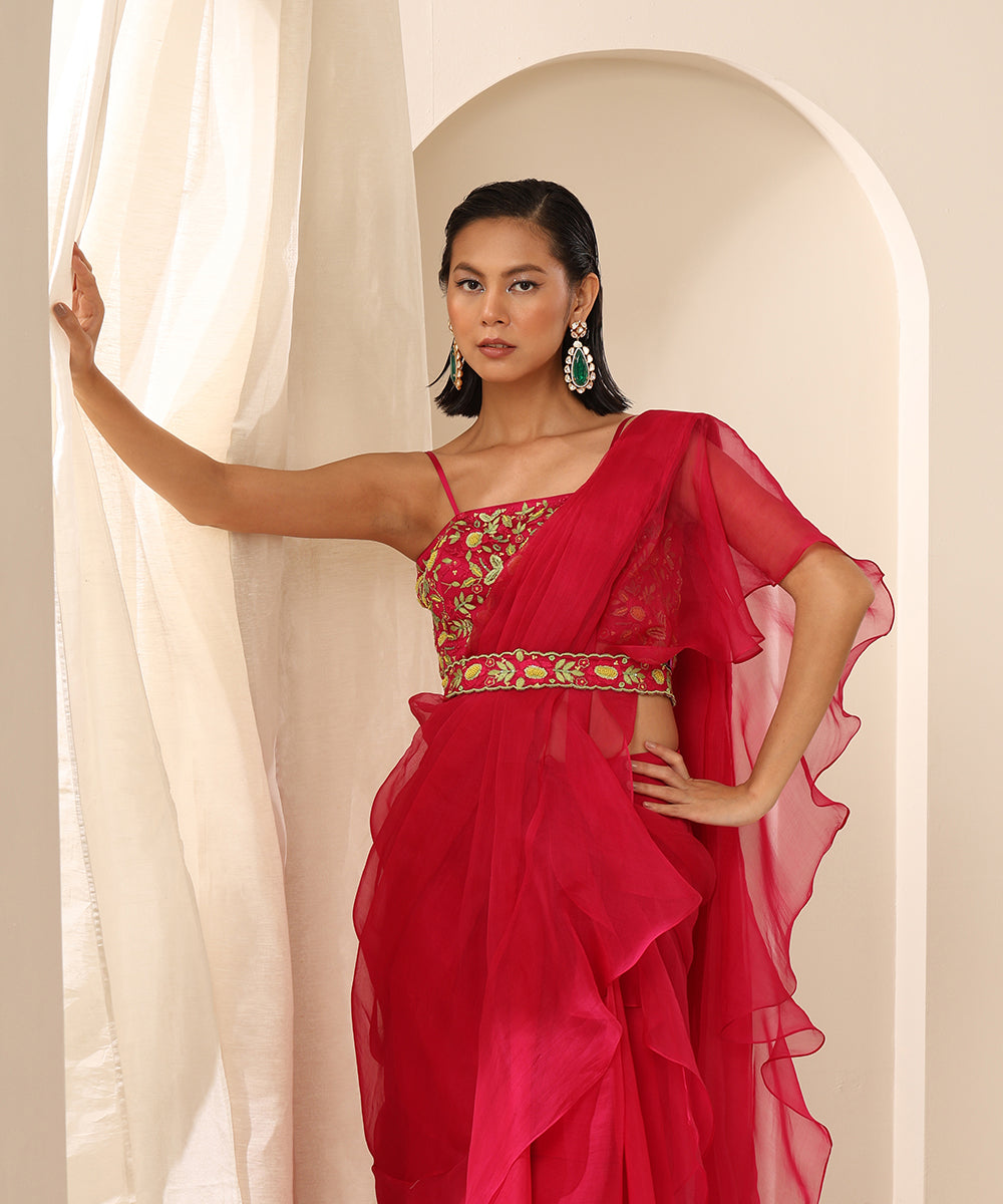 Magenta_Plunging_V-Neck_Sleeveless_Net_Cami_Blouse_With_Beaded_Embroidery_WeaverStory_01