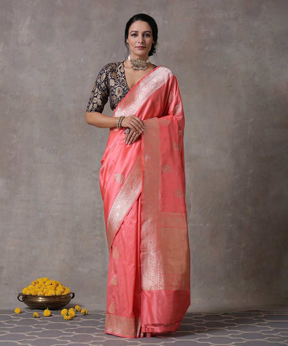 Peach_Handloom_Pure_Katan_Silk_Kadhwa_Booti_Banarasi_Saree_With_Floral_Border_And_Badla_Meenakari_WeaverStory_01