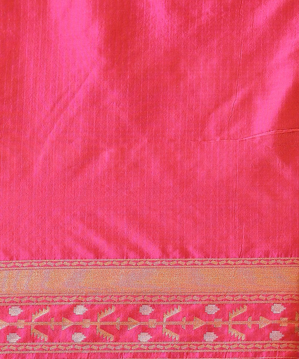Pink_and_Orange_Handloom_Dual_Tone_Cutwork_Banarasi_Saree_With_Jamdani_Weaving_WeaverStory_05