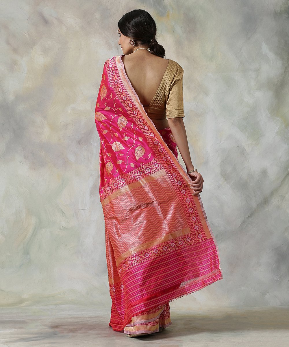 Pink_Pure_Katan_Silk_Handloom_Banarasi_Saree_with_Floral_Jaal_WeaverStory_03
