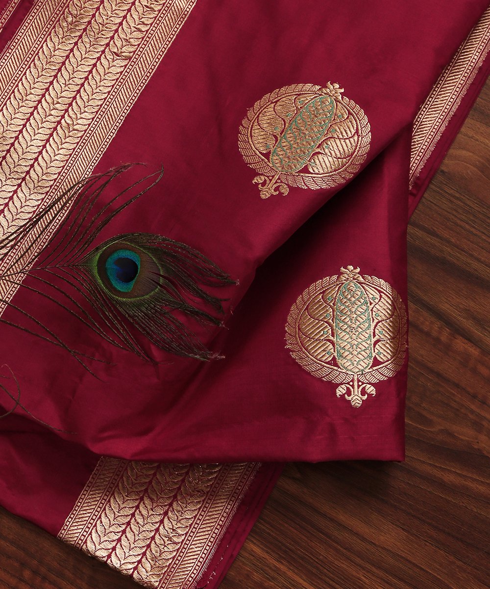 Maroon_Handloom_Pure_Katan_Silk_Anaar_Boota_Banarasi_Dupatta_WeaverStory_01