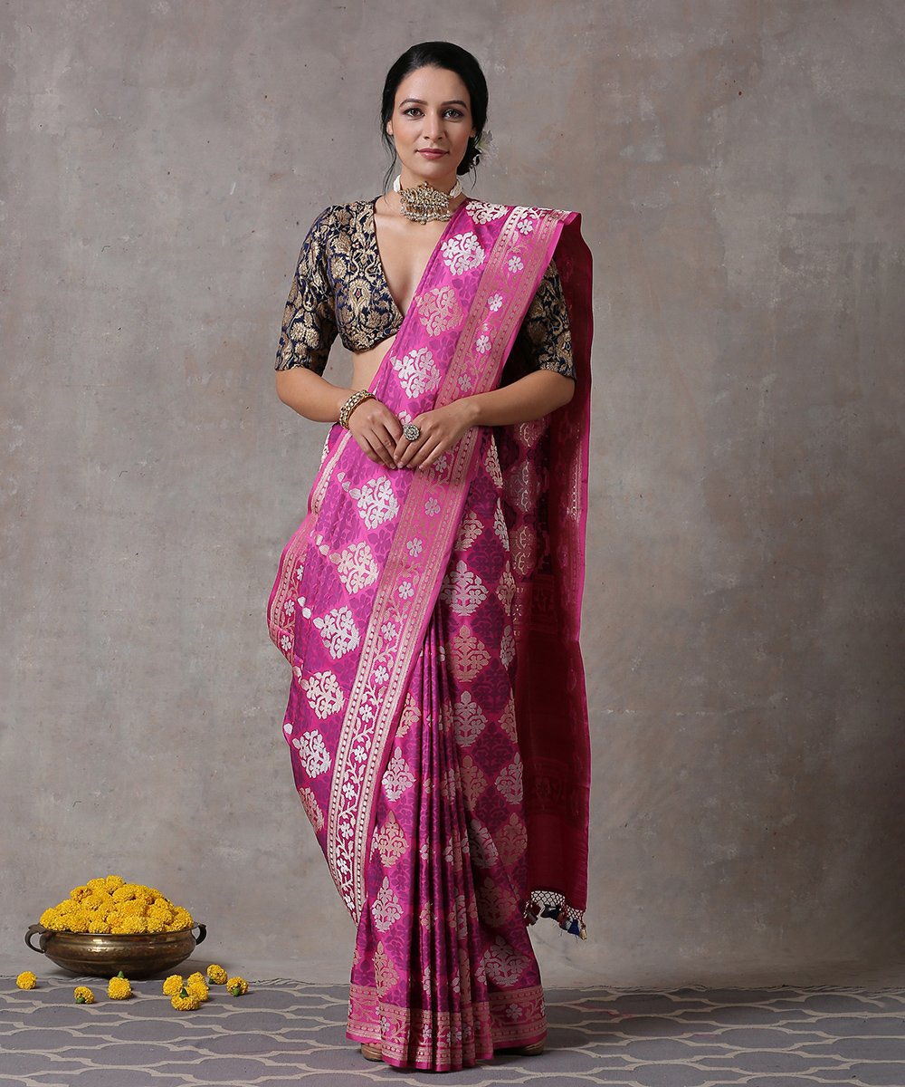 Pink_Handloom_Pure_Katan_Silk_Kadhwa_Banarasi_Saree_With_Gold_and_Silver_Zari_Big_Booti_WeaverStory_01