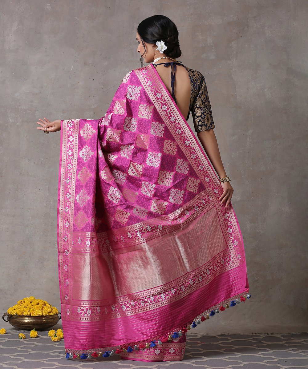 Pink_Handloom_Pure_Katan_Silk_Kadhwa_Banarasi_Saree_With_Gold_and_Silver_Zari_Big_Booti_WeaverStory_03