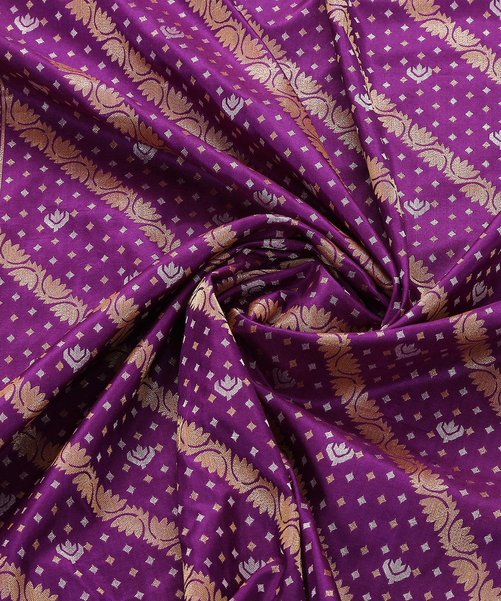 Purple_Handloom_Pure_Katan_Silk_Aada_Jaal_Jamdani_Banarasi_Dupatta_WeaverStory_06
