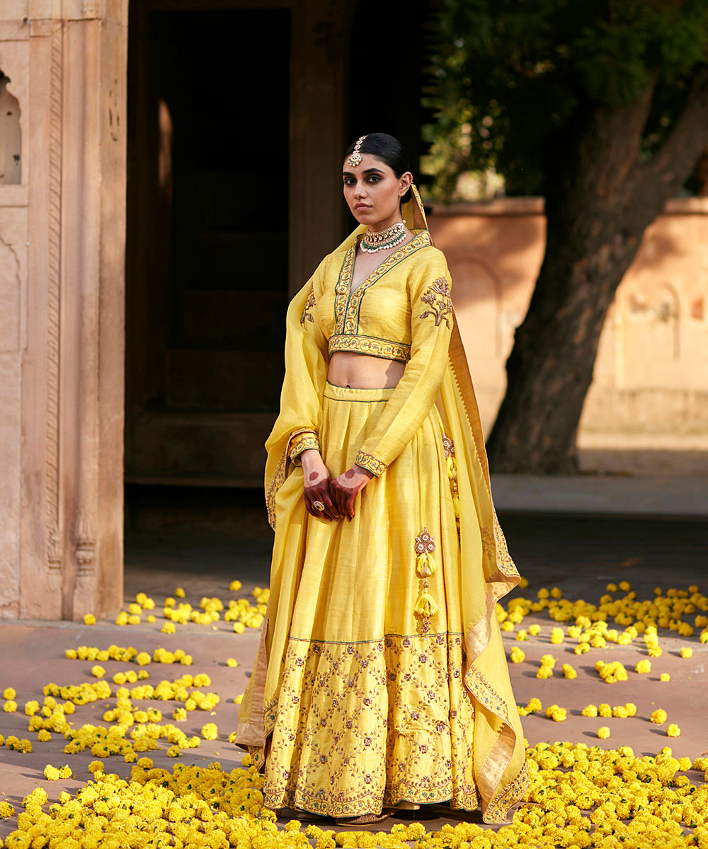 Yellow_Raw_Silk_Embroidered_Lehenga_With_Embroidered_Blouse_And_Organza_Dupatta_WeaverStory_01