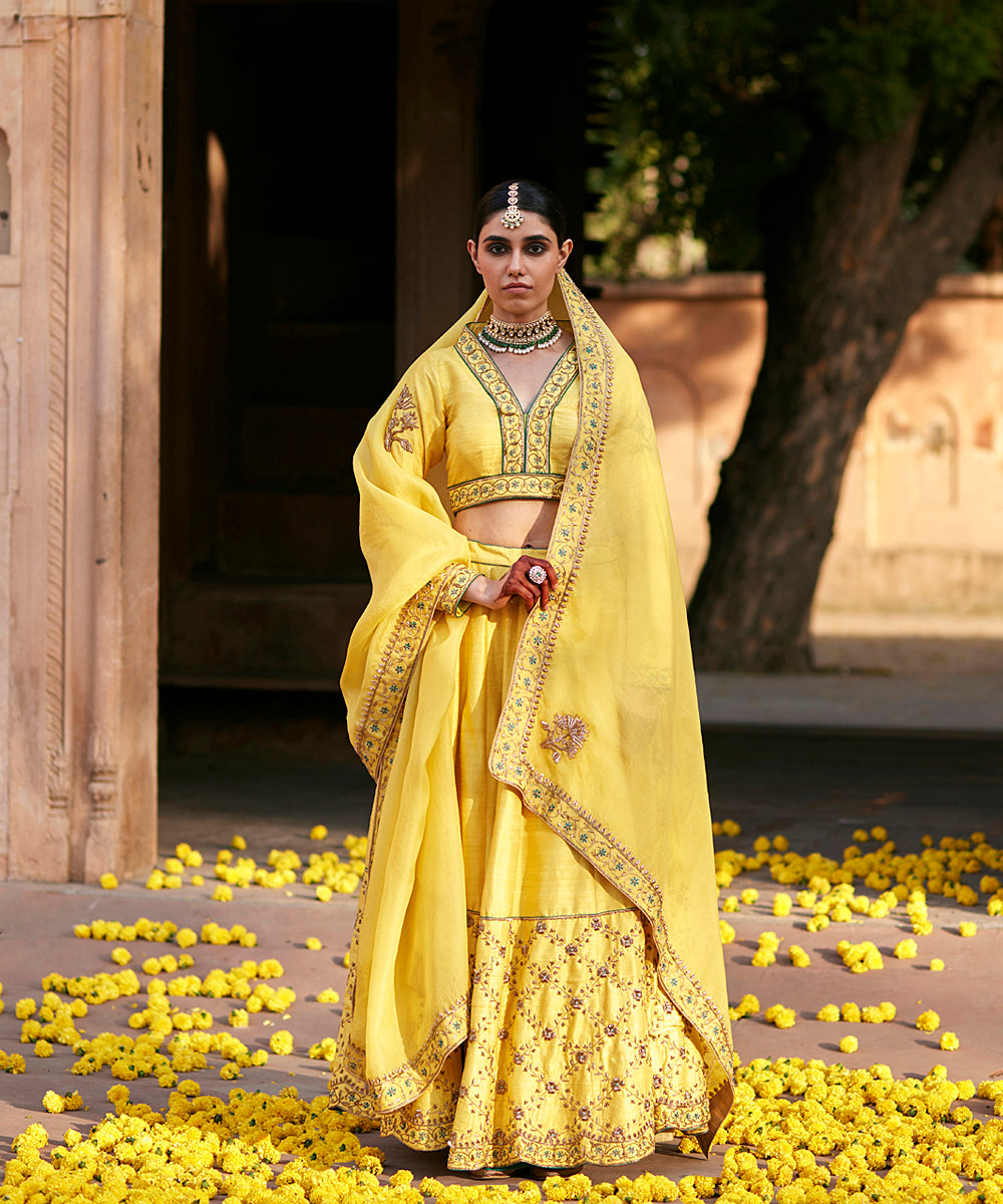 Yellow_Raw_Silk_Embroidered_Lehenga_With_Embroidered_Blouse_And_Organza_Dupatta_WeaverStory_04