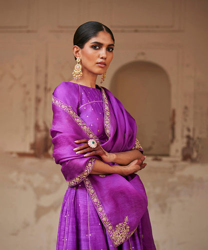 Purple_Raw_Silk_Hand_Embroidered_Kalidar_Lehenga_Skirt_With_Blouse_And_Embroidered_Dupatta_WeaverStory_04