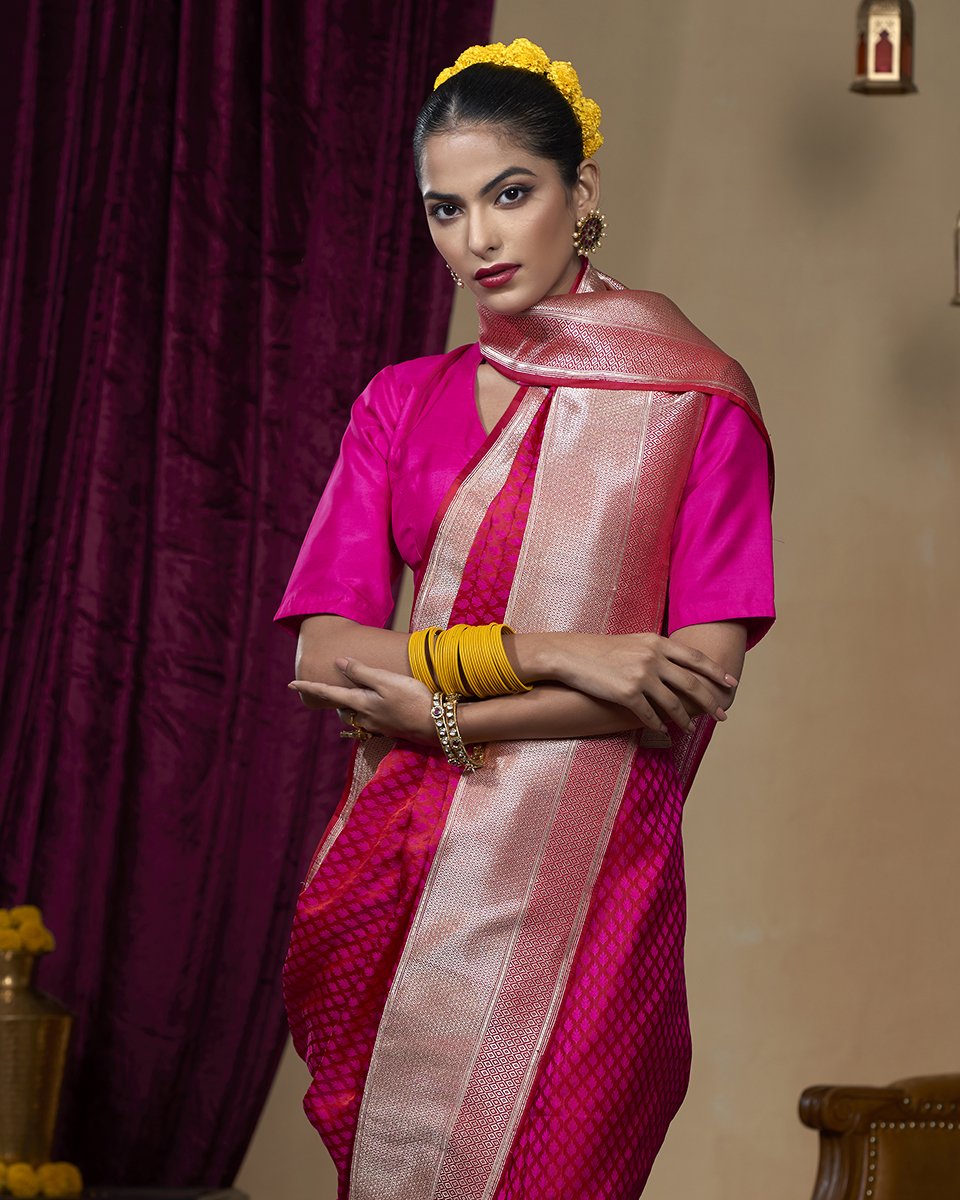 Rani_Pink_Handloom_Pure_Katan_Silk_Tanchoi_Banarasi_Saree_With_Leaf_Motifs_And_Broad_Border_WeaverStory_01