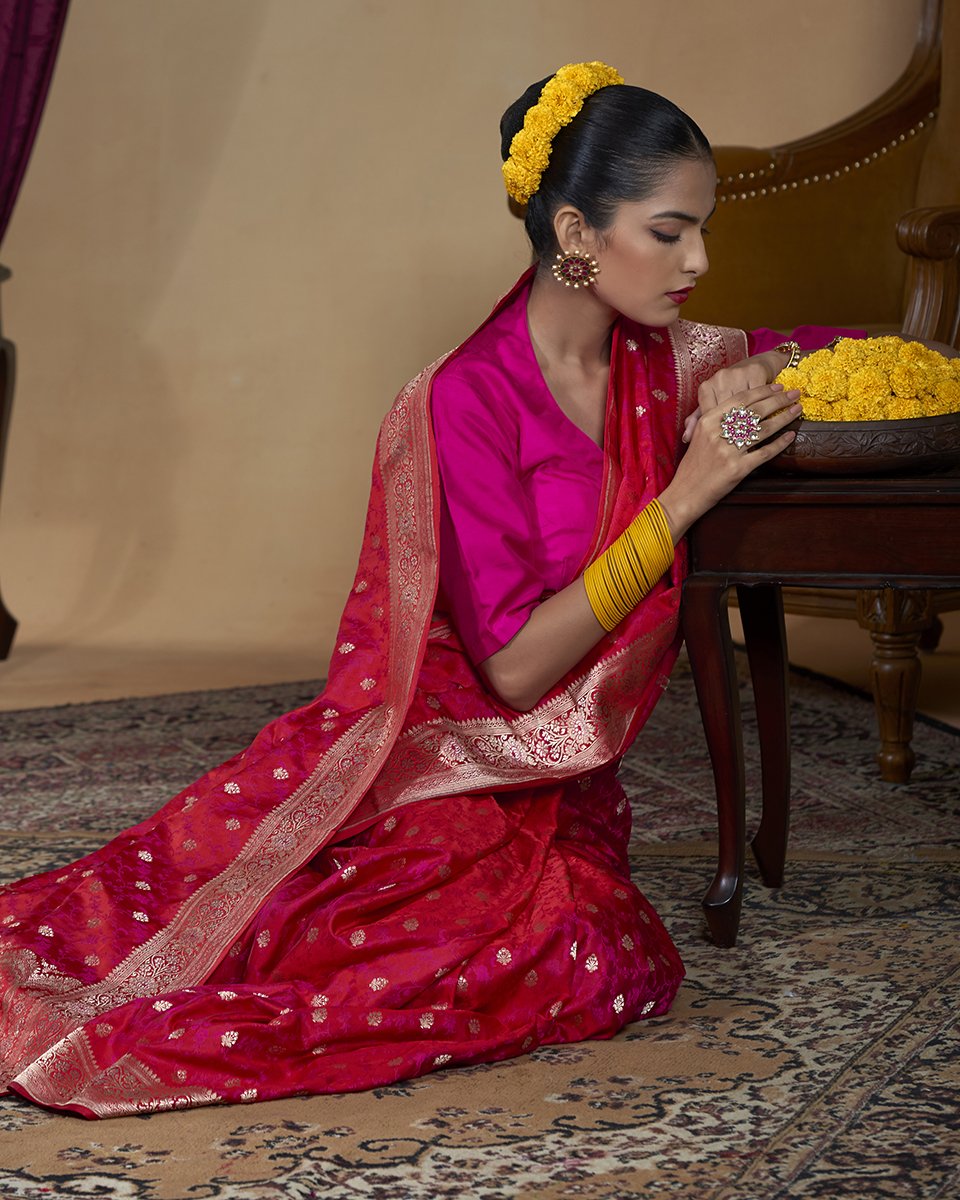 Rani_Pink_and_Red_Handloom_Pure_Katan_Silk_Tanchoi_Banarasi_Saree_with_Zari_Booti_WeaverStory_01