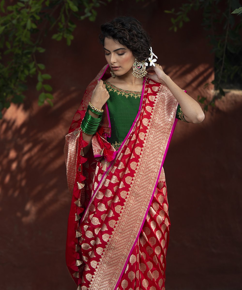 Red_Handloom_Cutwork_Katan_Silk_Banarasi_Saree_with_Booti_WeaverStory_01