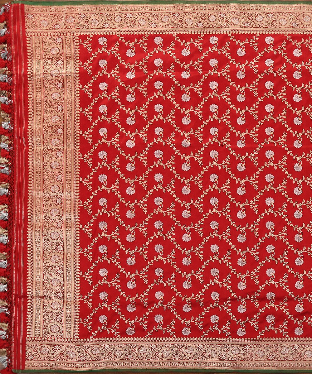 Red_Pure_Katan_Silk_Handloom_Kadhwa_Jangla_Banarasi_Dupatta_WeaverStory_02