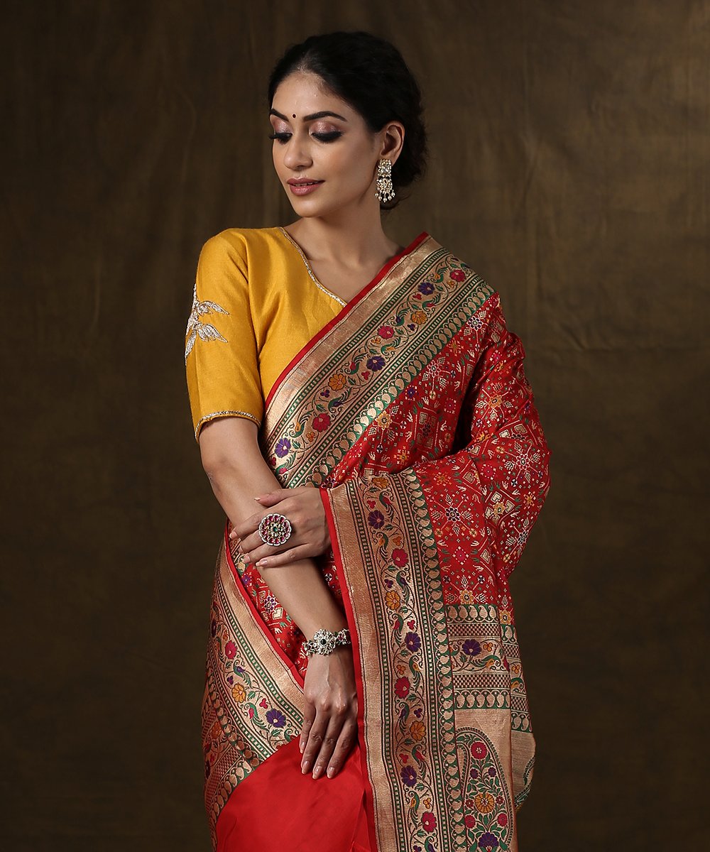 Red_Handloom_Katan_Silk_Banarasi_Patola_Saree_with_Meenakari_Design_WeaverStory_01
