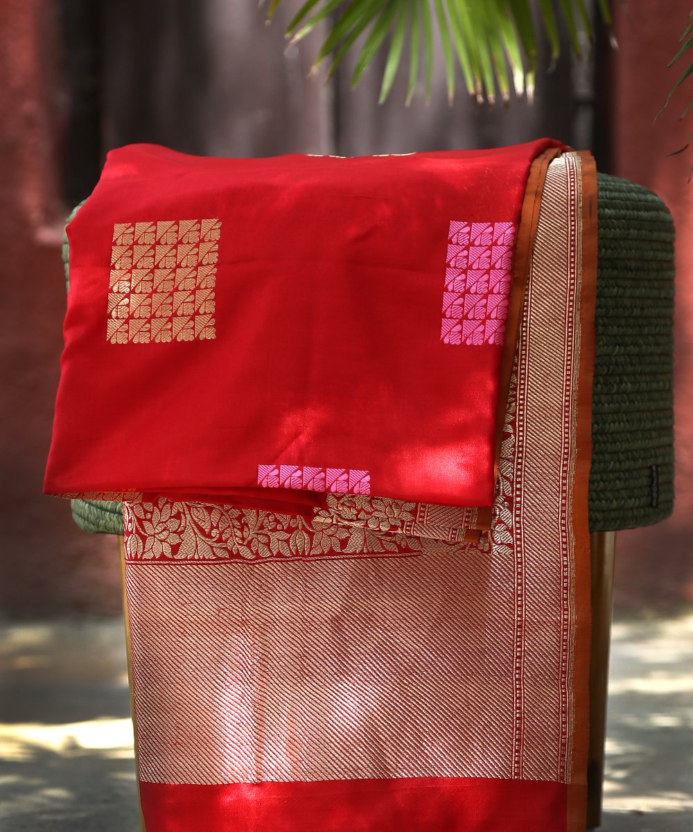 Red_Handloom_Phulkari_Boota_Banarasi_Dupatta_WeaverStory_01