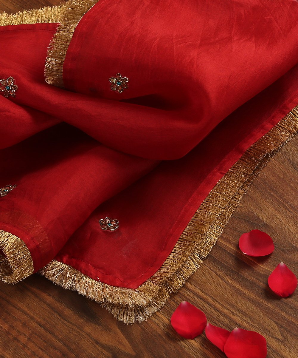 Red_Handloom_Organza_Dupatta_with_Hand_Embroidered_Zardozi_Motifs_and_HandCrafted_Kiran_WeaverStory_01