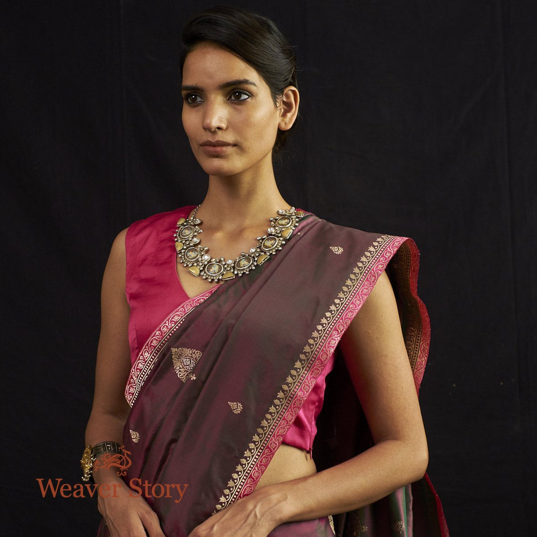 Handwoven_Green_and_Pink_Kadhwa_Boota_Saree_with_Narrow_Border_WeaverStory_01