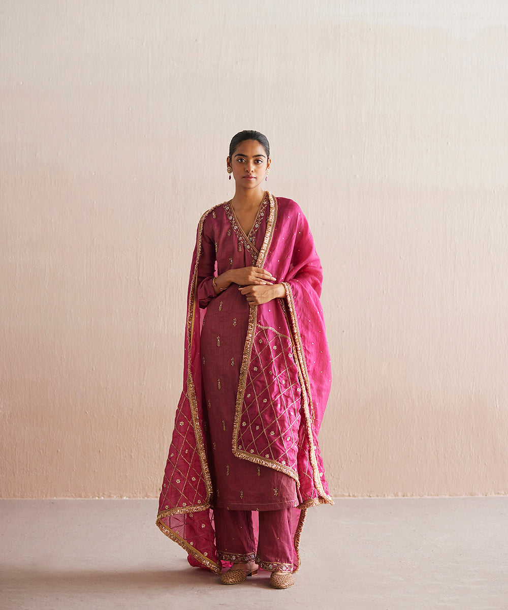 Mahjabeen_Handloom_Rani_Pink_Cotton_Tissue_Angarakha_With_Pants_And_Organza_Dupatta_WeaverStory_02