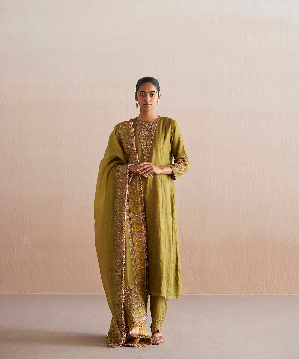 Aayat_Handloom_chartreuse_Green_Cotton_Tissue_Kurta_With_Pants_And_Embroidered_Dupatta_WeaverStory_02