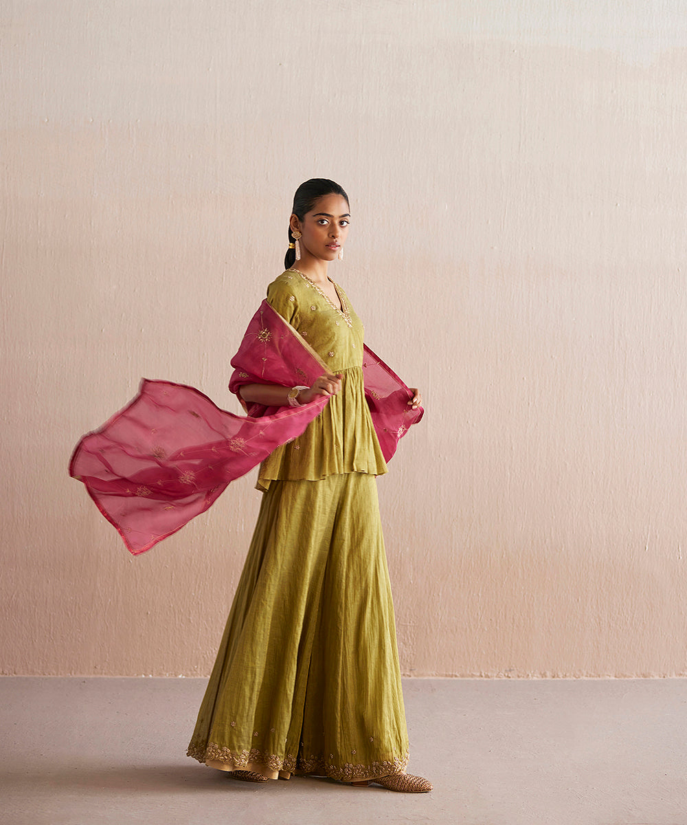 Izhaar_Handloom_chartreuse_Green_Cotton_Tissue_Kurta_Top_With_Sharara_And_Embroidered_Dupatta_WeaverStory_02