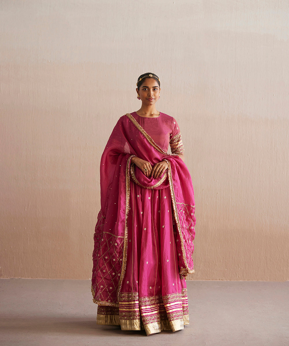 Mastani_Handloom_Rani_Pink_Cotton_Tissue_Blouse_With_Skirt_And_Embroidered_Dupatta_WeaverStory_01