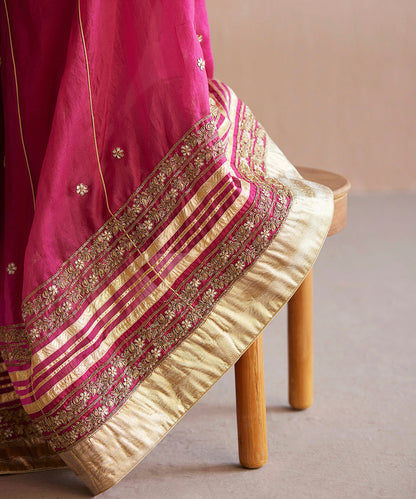 Mastani_Handloom_Rani_Pink_Cotton_Tissue_Blouse_With_Skirt_And_Embroidered_Dupatta_WeaverStory_06