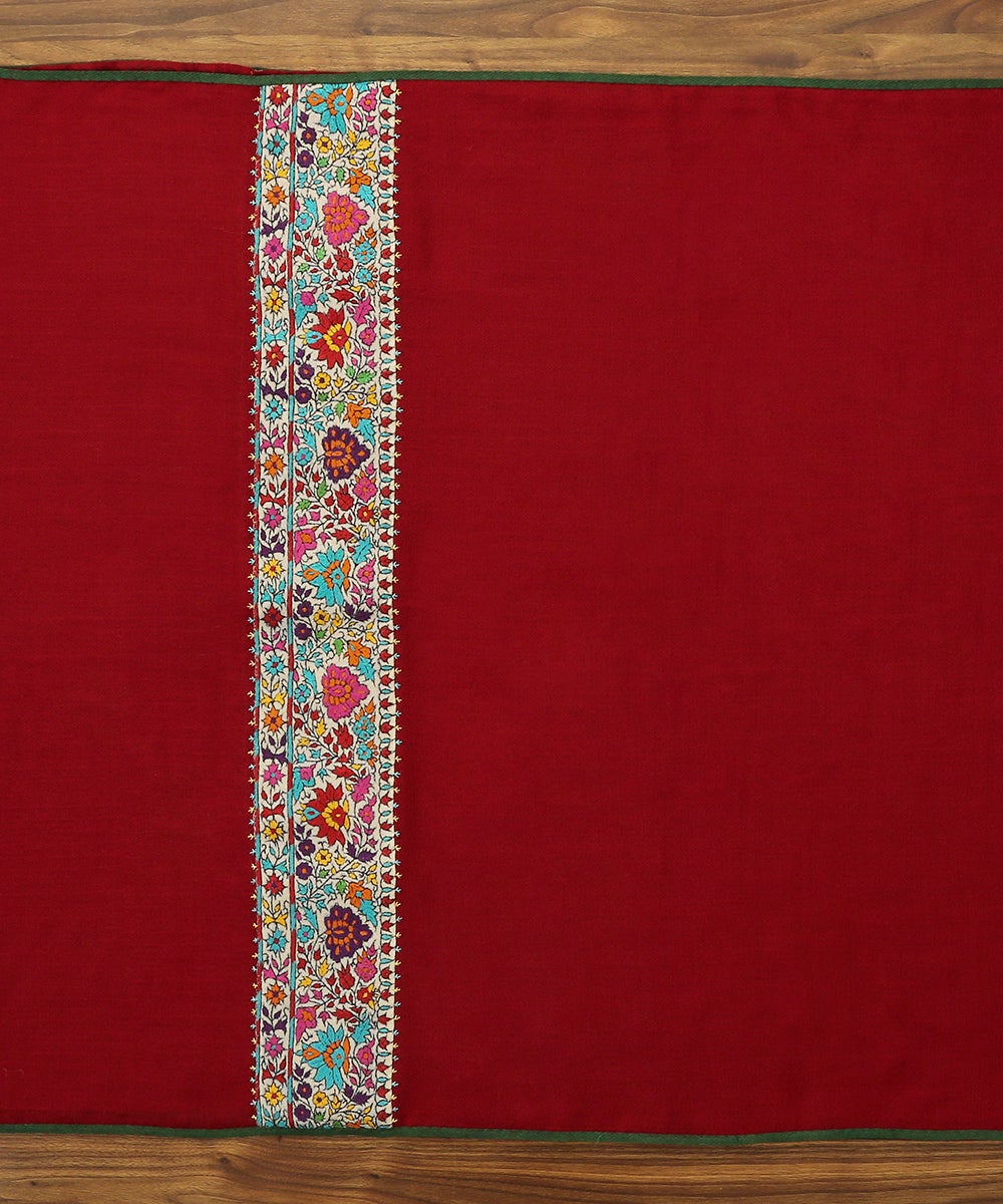 Maroon_Pure_Pashmina_Scarf_With_Applique_Border_In_Kalamkari_WeaverStory_02