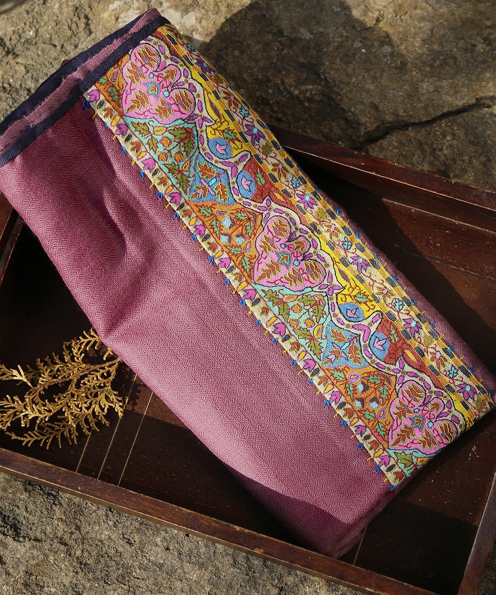 Mauve_Pure_Pashmina_Scarf_With_Applique_Border_In_Kalamkari_WeaverStory_01