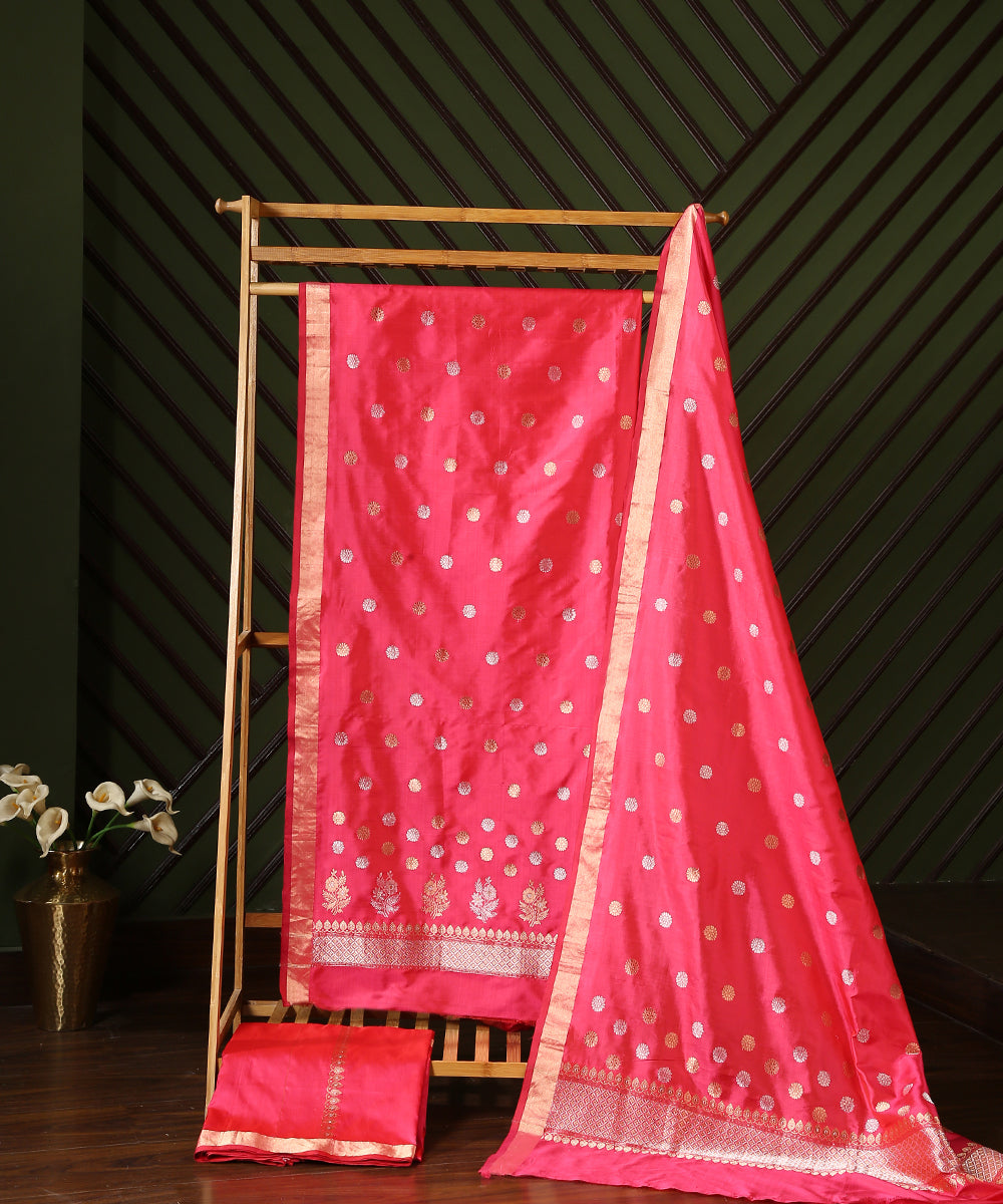 Handloom_Pink_and_Red_Dual_Tone_Pure_Katan_Silk_Banarasi_Suit_Set_WeaverStory_01