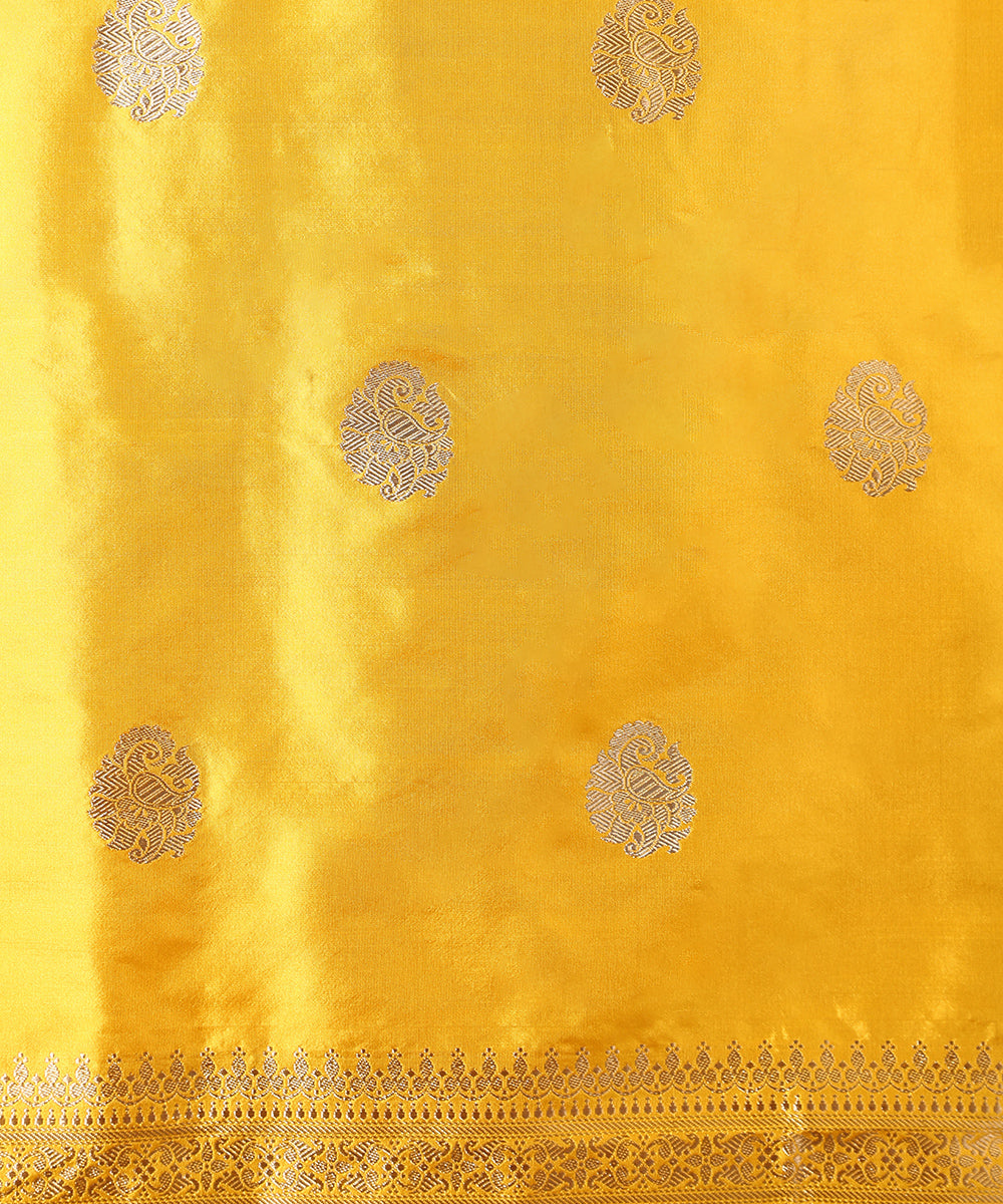 Handloom_Yellow_Katan_Silk_Kadhwa_Banarasi_Suit_Set_With_Dupatta_WeaverStory_03