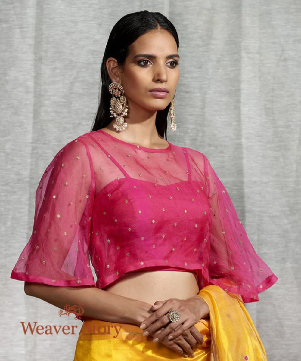 How to wear a lehenga in winters like a Bollywood diva | The Times of India