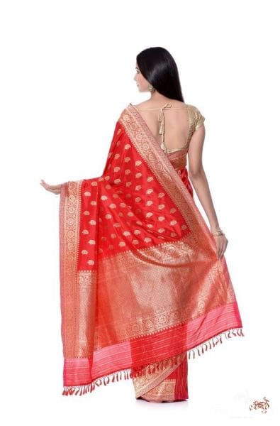 Red_Kadwa_banarasi_silk_with_kairi_booti_WeaverStory_02