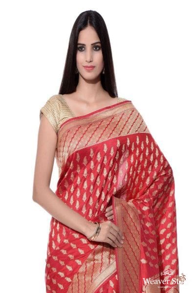 Red_Kadhwa_Banarasi_Jangla_Saree_with_konia_motif_WeaverStory_01