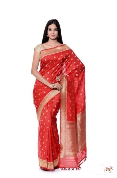 Beautiful_red_kadhwa_banarsi_katan_silk_saree_with_ginni_booti_WeaverStory_04