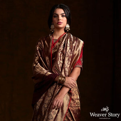 Chocolate_brown_kimkhab_saree_woven_with_bronze_zari_and_mynah_motifs_WeaverStory_01