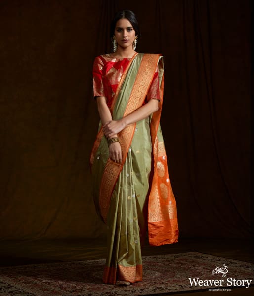 Pista_Green_Kadhiyal_banarasi_Saree_with_Orange_kadhwa_Border_WeaverStory_02