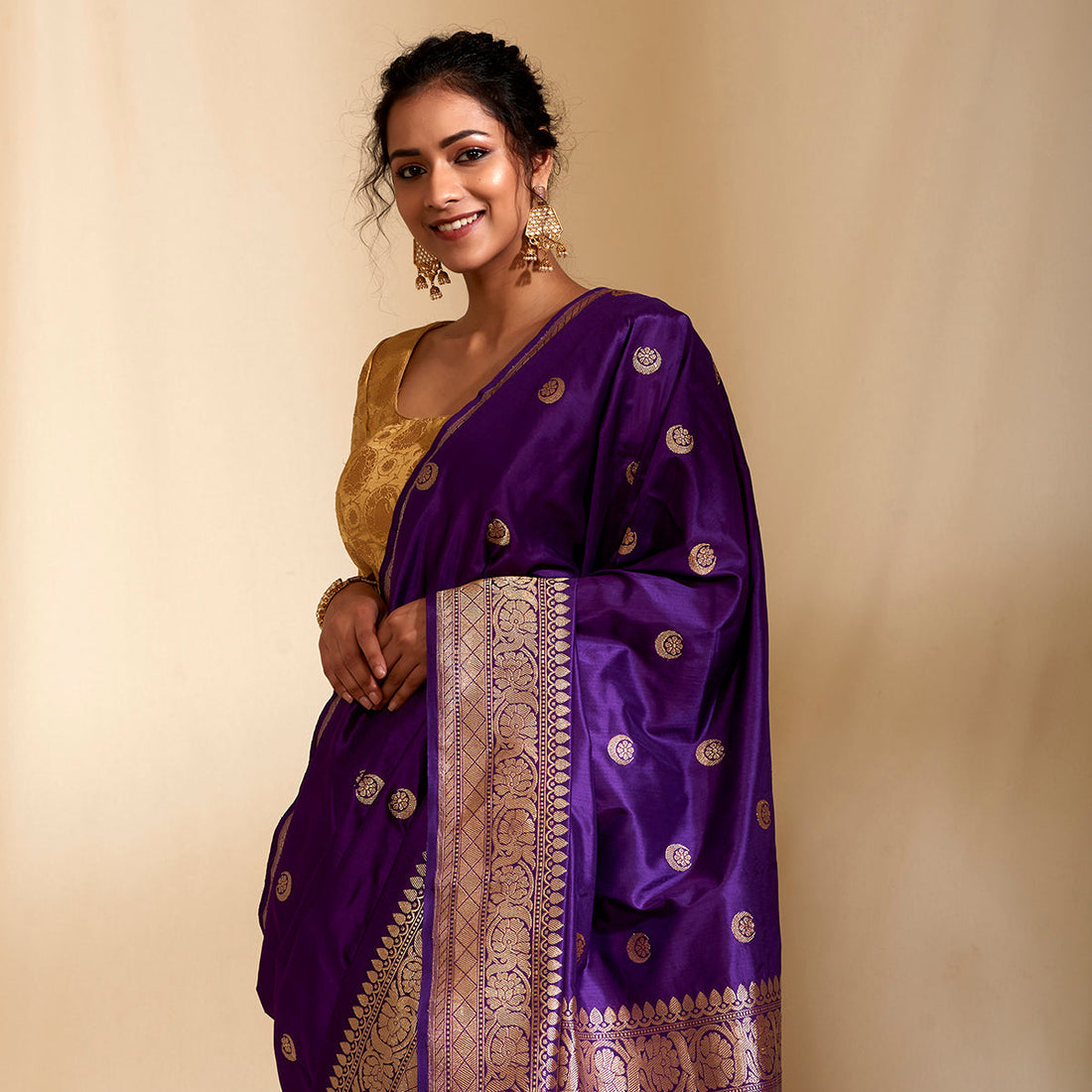 Purple_Kadhwa_banarasi_saree_with_konia_pallu_and_chaand_boota_WeaverStory_01