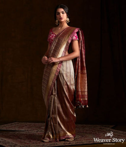 Handwoven_banarasi_kimkhab_saree_in_a_deep_wine_with_a_purple_selvedge_WeaverStory_02