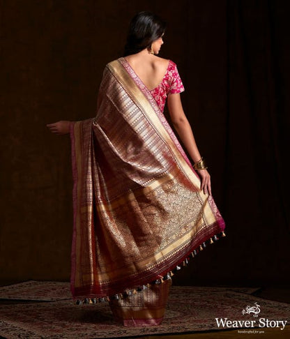 Handwoven_banarasi_kimkhab_saree_in_a_deep_wine_with_a_purple_selvedge_WeaverStory_03