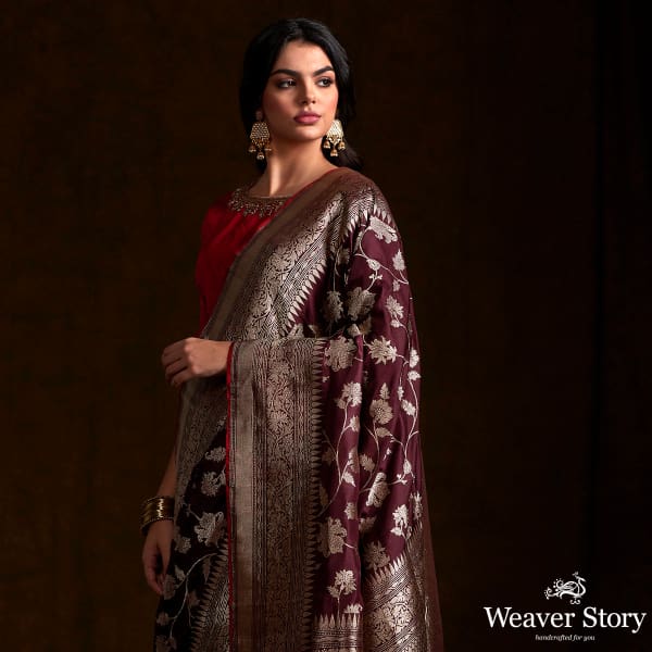 Wine_Handwoven_Banarasi_Jangla_with_Red_Selvedge_WeaverStory_01