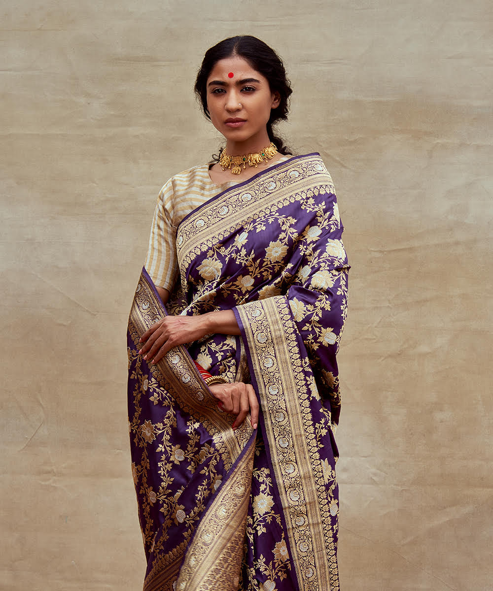 Dark_Purple_Handloom_Pure_Katan_Silk_Banarasi_Saree_with_Intricate_Jaal_WeaverStory_01