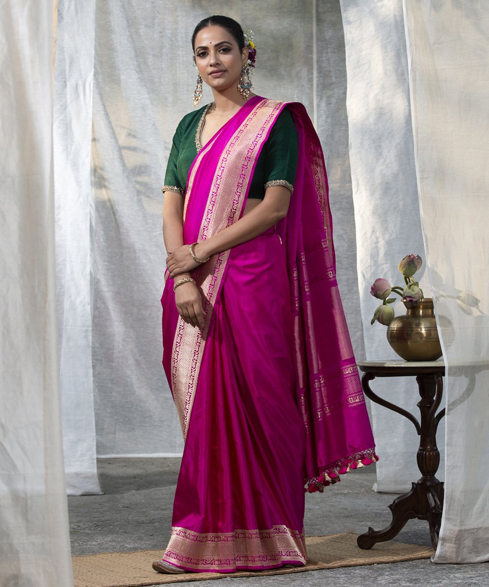 Pink_Handloom_Kadhwa_Pure_Katan_Silk_Banarasi_Saree_with_Border_Plain_WeaverStory_02