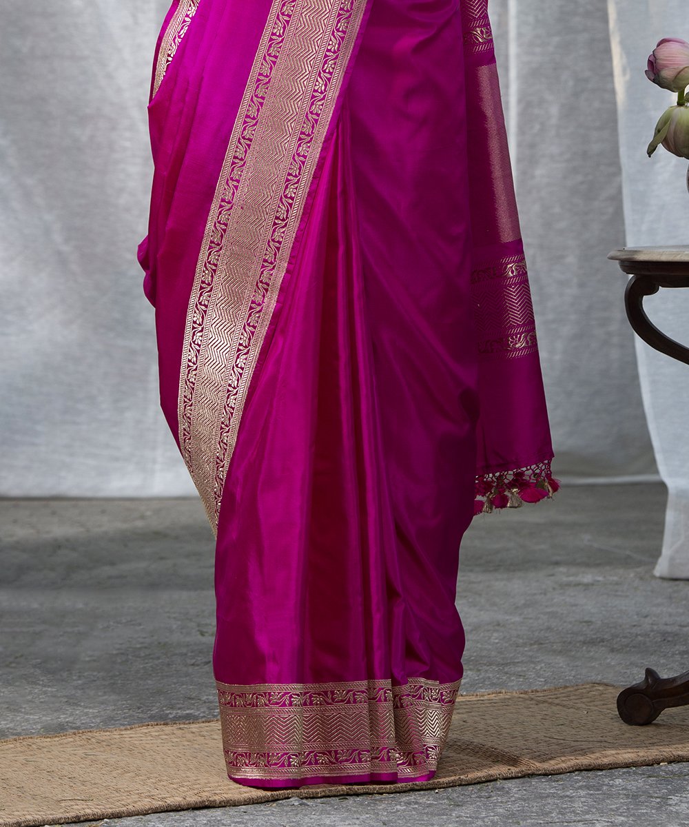 Pink_Handloom_Kadhwa_Pure_Katan_Silk_Banarasi_Saree_with_Border_Plain_WeaverStory_04