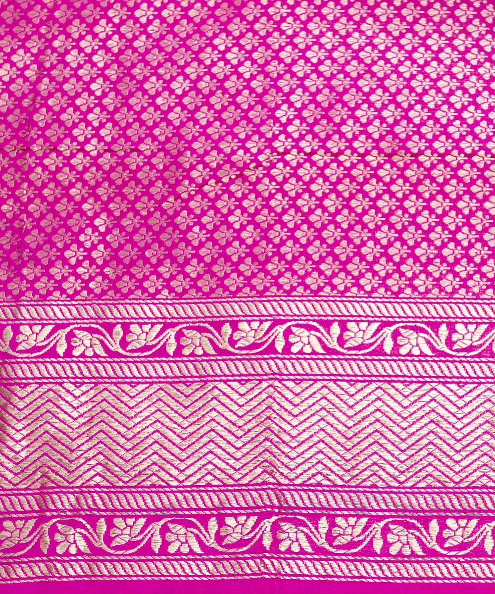 Pink_Handloom_Kadhwa_Pure_Katan_Silk_Banarasi_Saree_with_Border_Plain_WeaverStory_05