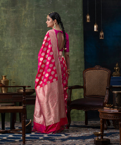 Handloom_Pink_Pure_Katan_Silk_Banarasi_Saree_with_Sona_Rupa_Cutwork_Booti_WeaverStory_03