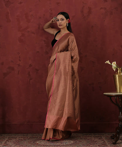 Old_Rose_Handloom_Pure_Katan_Silk_Kimkhab_Banarasi_Saree_With_Antique_Zari_With_Pink_Selvedge_WeaverStory_02