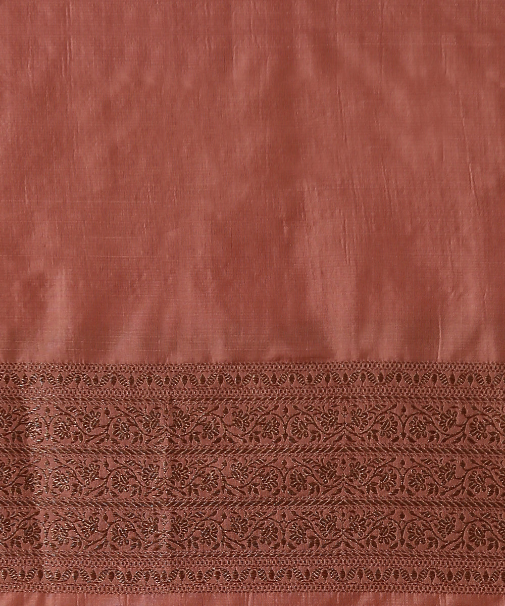 Old_Rose_Handloom_Pure_Katan_Silk_Kimkhab_Banarasi_Saree_With_Antique_Zari_With_Pink_Selvedge_WeaverStory_05