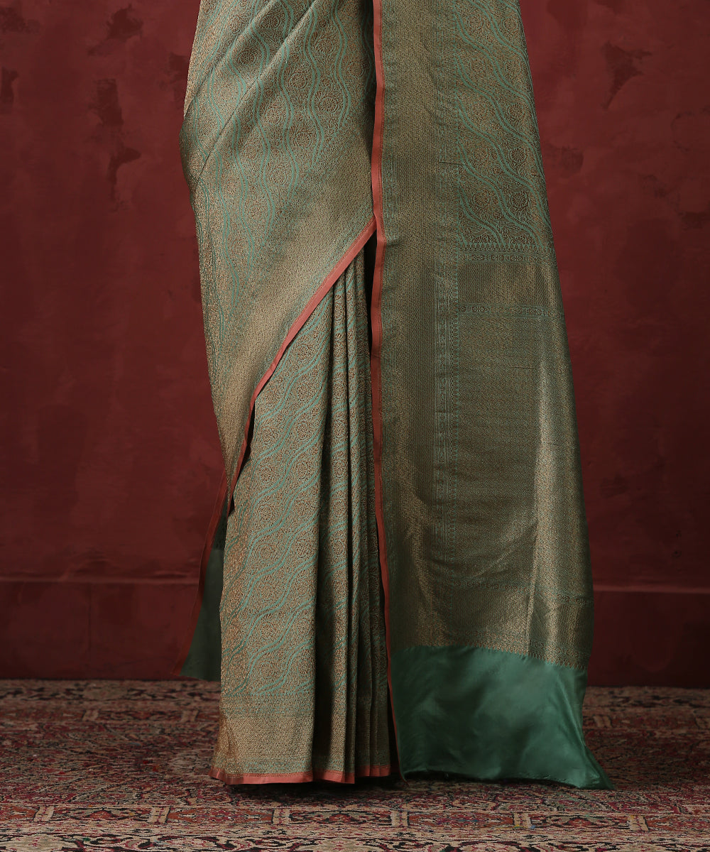 Pista_Green_Handloom_Pure_Katan_Silk_Kimkhab_Banarasi_Saree_With_Antique_Zari_WeaverStory_04