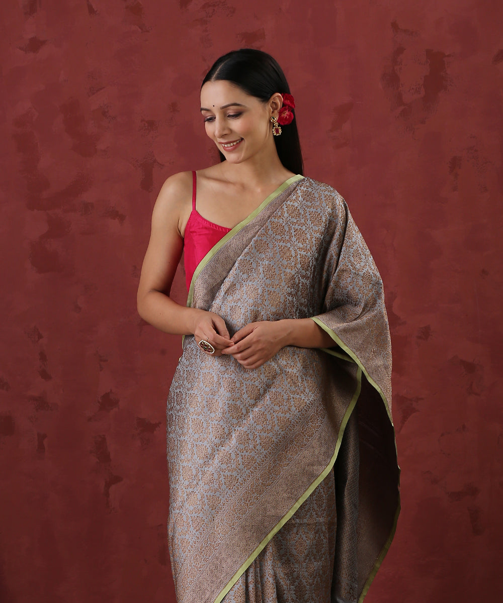 Handloom_Grey_Kimkhab_Pure_Katan_Silk_Banarasi_Saree_With_Antique_Zari_WeaverStory_01