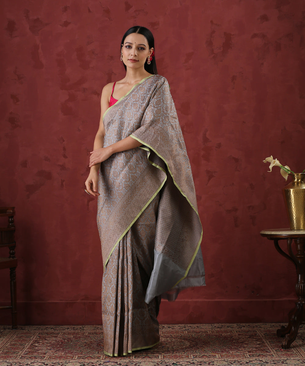 Handloom_Grey_Kimkhab_Pure_Katan_Silk_Banarasi_Saree_With_Antique_Zari_WeaverStory_02