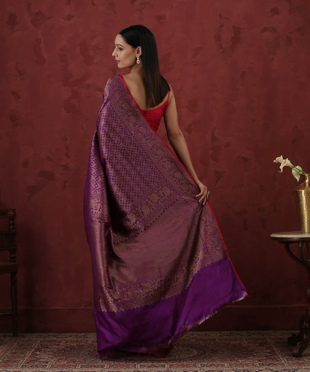 Handloom_Purple_Pure_Katan_Silk_Kimkhab_Banarasi_Saree_With_Antique_Zari_and_Pink_Selvedge_WeaverStory_03